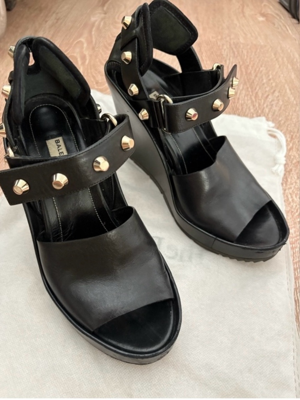 Balenciaga Women's
Studded
Wedge Shoes Size 7